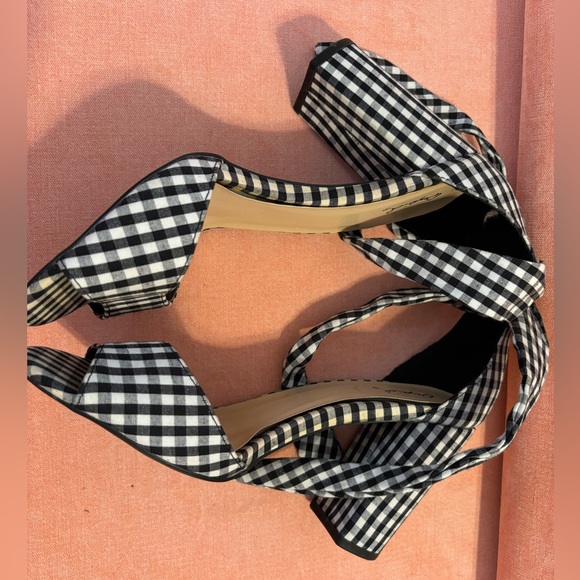 Platform Heel Ankle Tie - Black and White Gingham - Women’s Size 10 - Picture 6 of 8